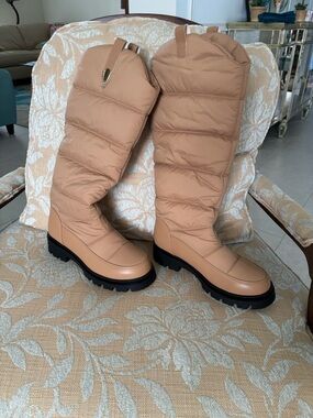 Women's Tall Puffer Knee-High Boots in Tan
